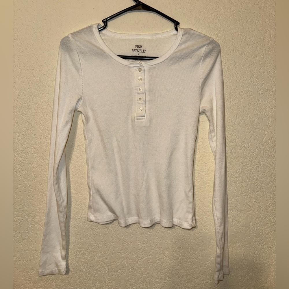 Pink Republic Women's White Long Sleeve Tee